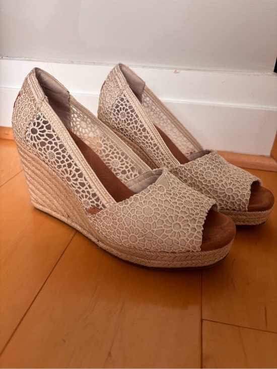 Toms Shoes - Toms Lace Espadrille Wedge Peep-Toe in Cream